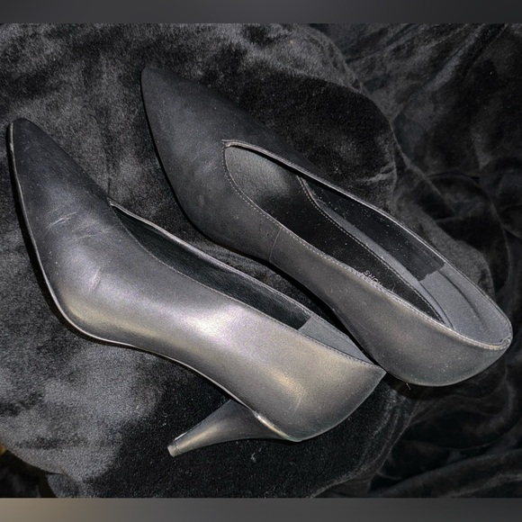 Michael Kors Women's Heeled Shoes Size 6 1/2 M - Picture 2 of 11